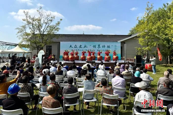 （乡村行·看振兴）江苏邗江“新北湖小志”展演：以新大众文艺探索乡村振兴新路径