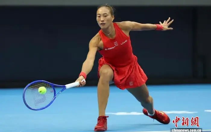 中网综合：莱巴金娜首战爆冷出局 郑钦文、孙心然晋级女单32强